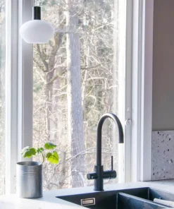 BELL Fönsterlampa 16cm Svart/Opalvit