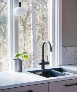 BELL Fönsterlampa 16cm Svart/Opalvit