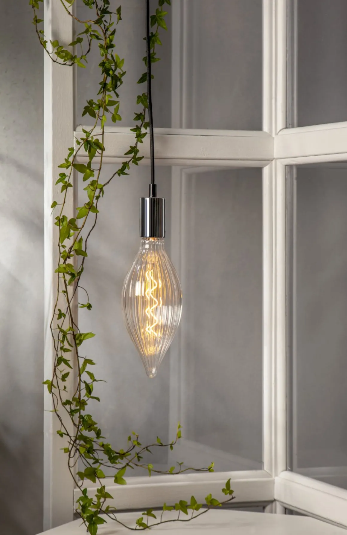 E27 DECOLED LINE 2W 2200K 150lm LED-Lampa