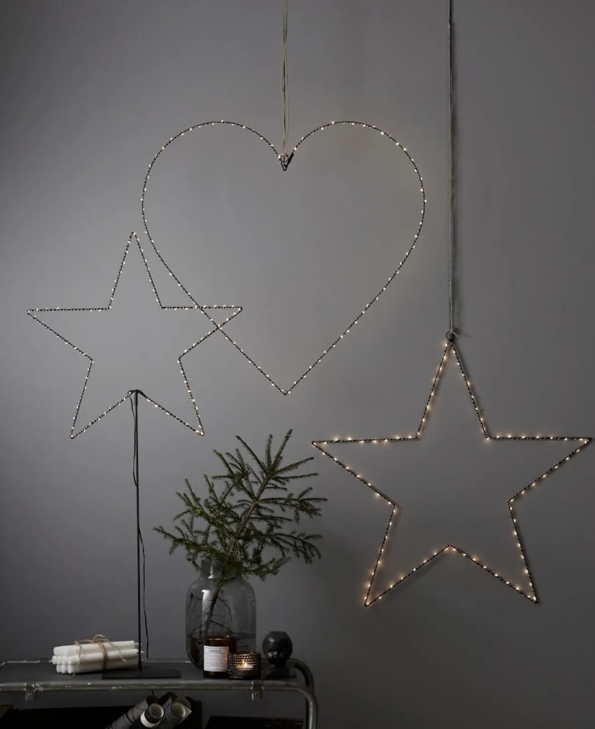 MIRA Hängande dekoration 1m 80LED Svart