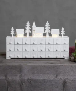 YULETIDE Adventskalender Stugby 22,5cm Vit